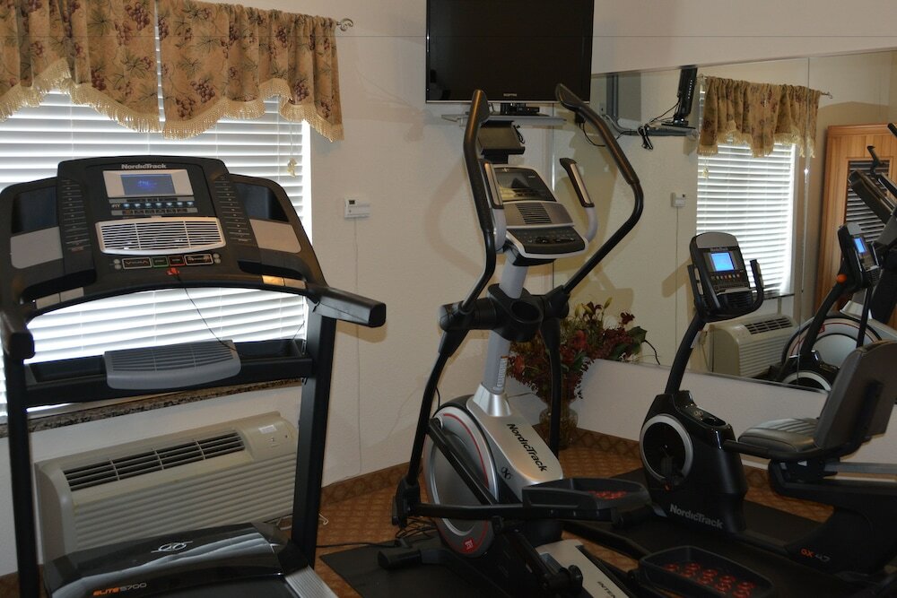 Фото Super 8 by Wyndham Austin/Airport South