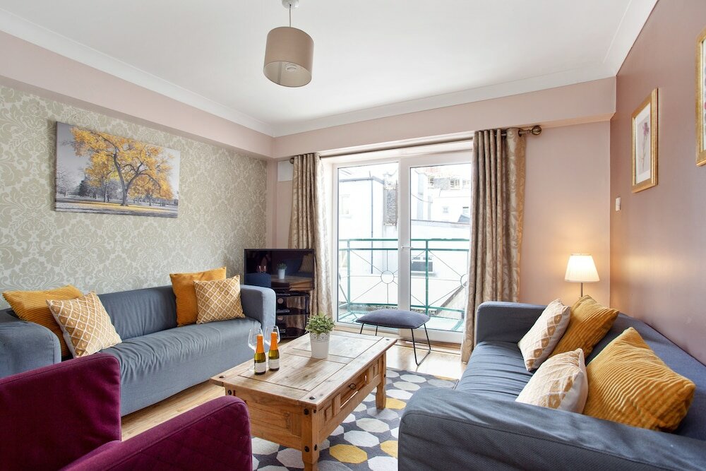 Фото Drury Court Hotel