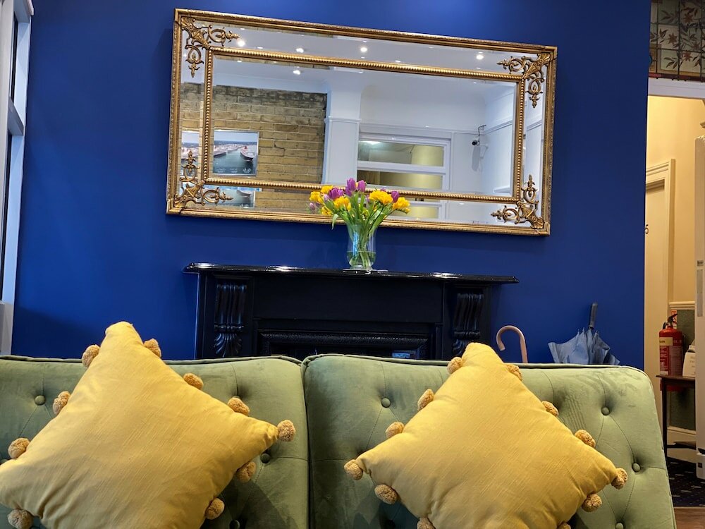 Фото The Elizabeth House Hotel