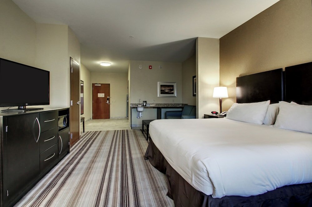 Фото Holiday Inn Express Hotel & Suites Natchez South, an Ihg Hotel