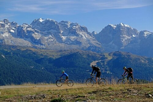 Внешний вид отеля Hotel Cime d'Oro в Пинцоле, фото 3