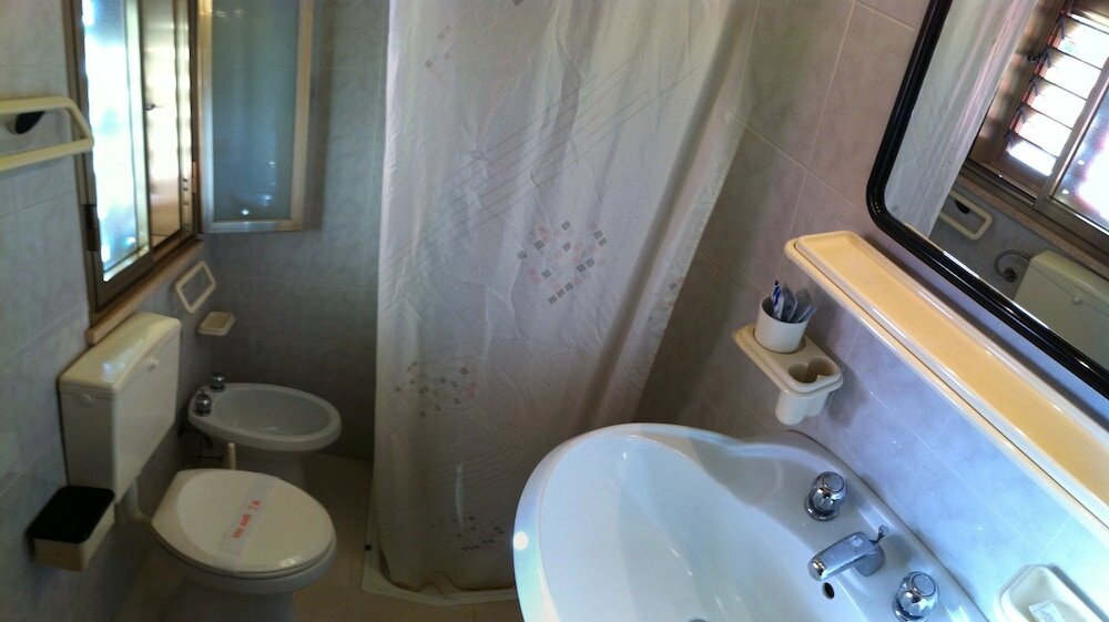 Фото Cordial Hotel