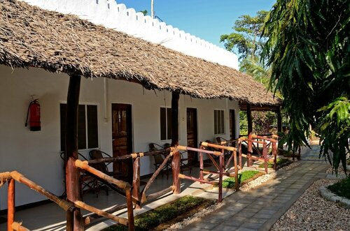 Гостиница Amaan Beach Bungalows в Танзании