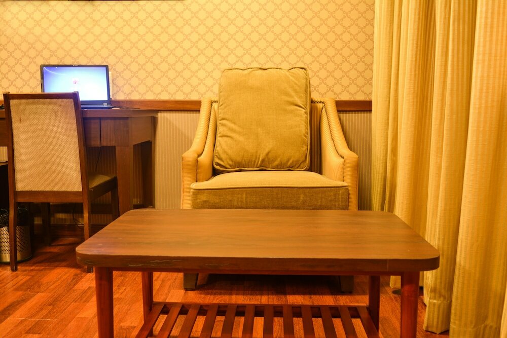 Фото Serene Boutique Hotel