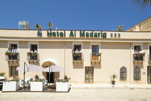 Внешний вид отеля Hotel Al Madarig в Кастелламмаре-дель-Гольфо, фото 2