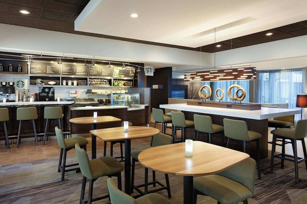 Фото Courtyard St. Petersburg Clearwater