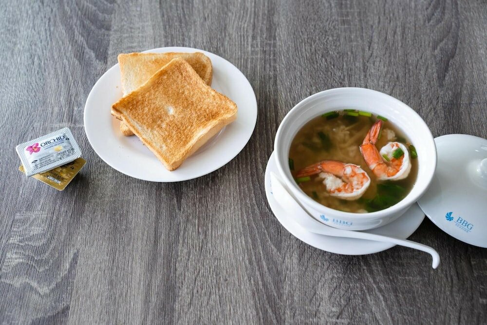 Фото Onpa Hotel & Residence Bangsaen