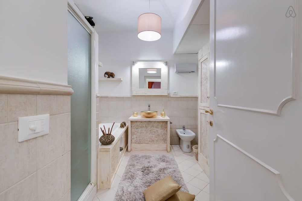 Фото Fontana di Trevi Design Apartment