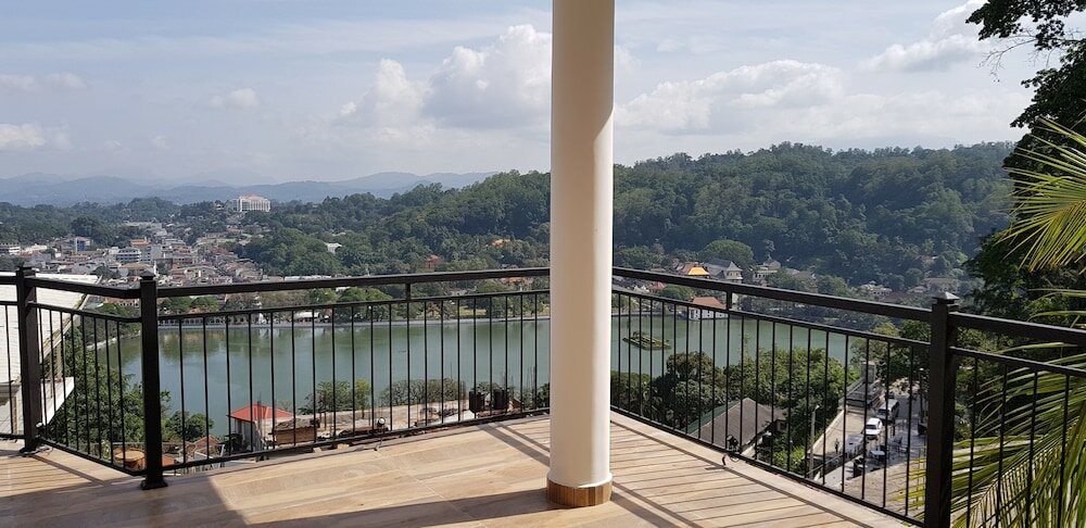 Фото Fairview Residence