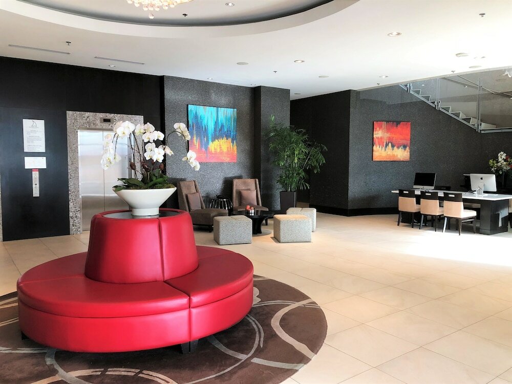 Фото Pinnacle Hotel at the Pier