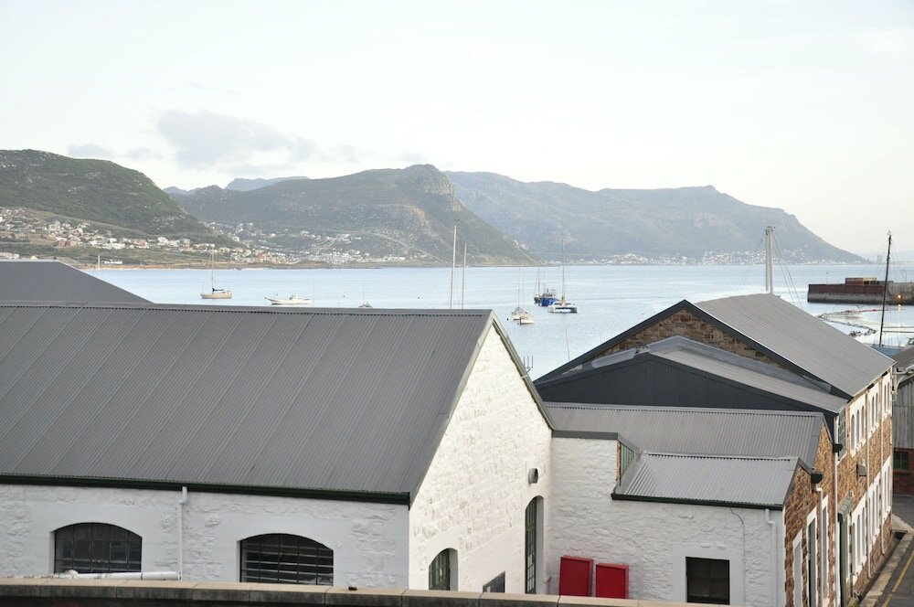 Фото Central Hotel Guest House