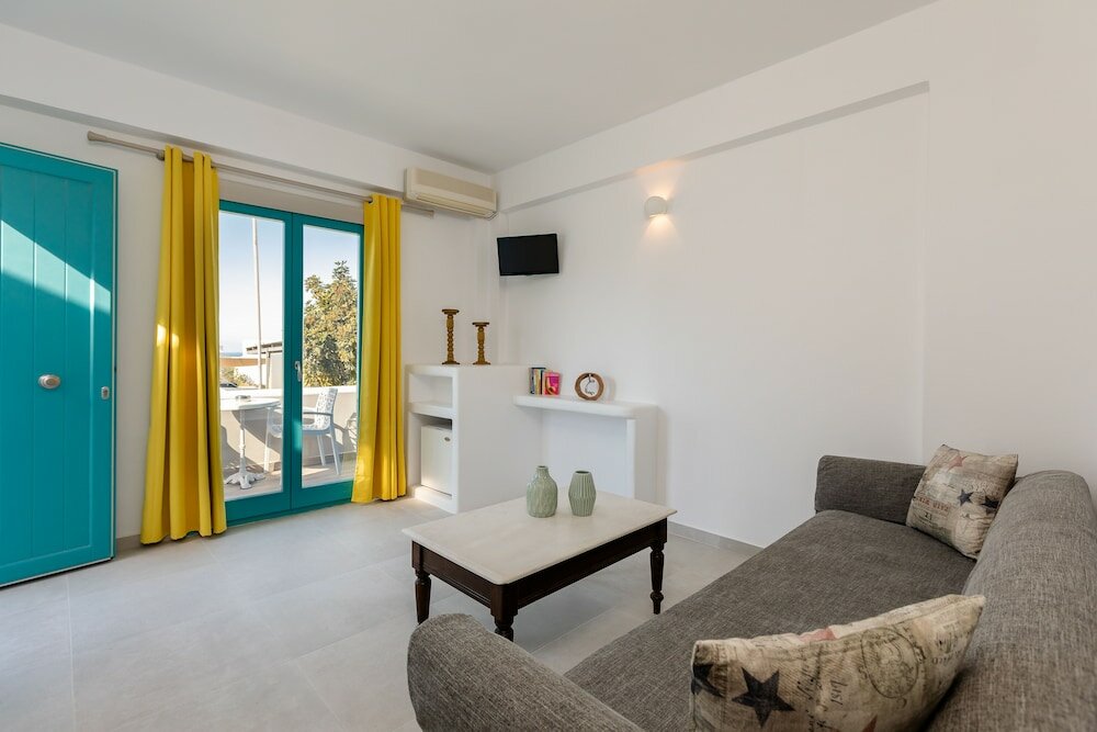 Фото Hotel Nikolas