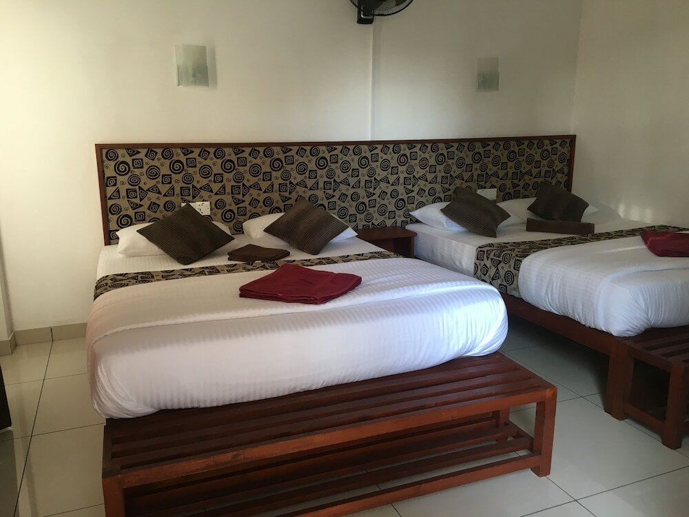 Фото Ella Red Rock