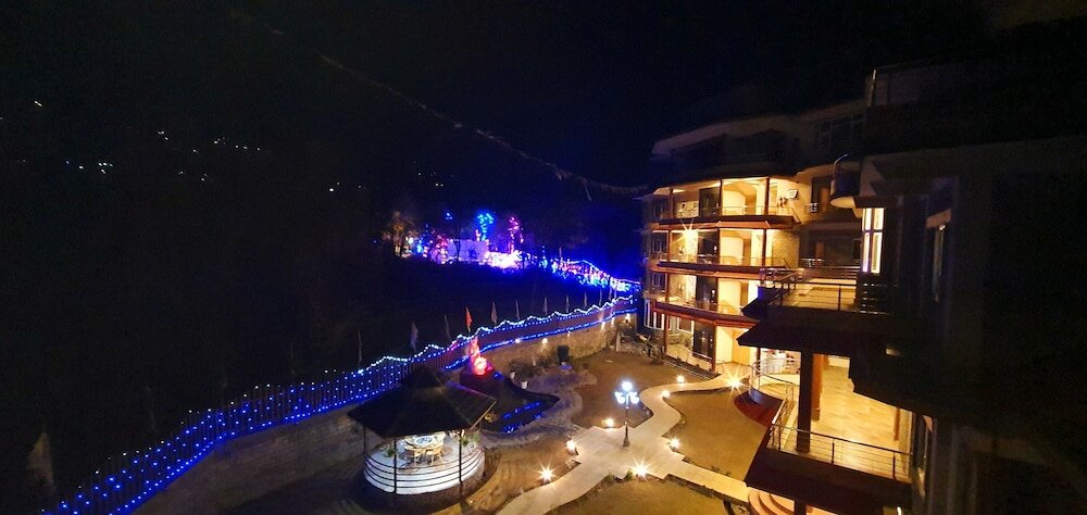 Фото Quartz Himalayan Brothers