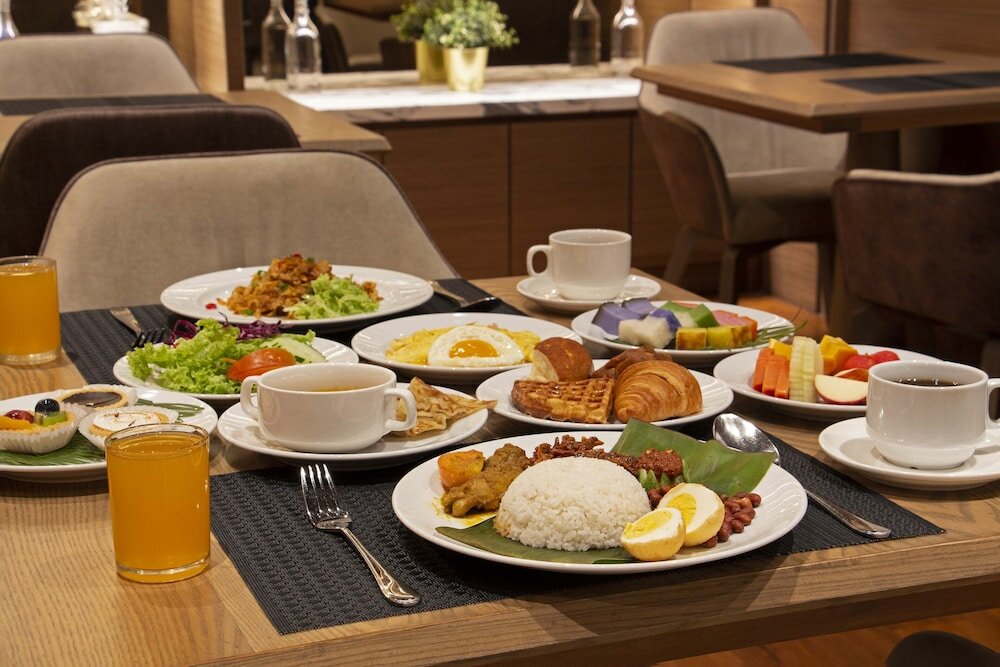 Фото Victoria Garden Hotel