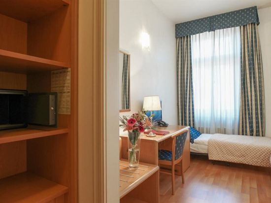 Фото Hotel Tivoli Prague