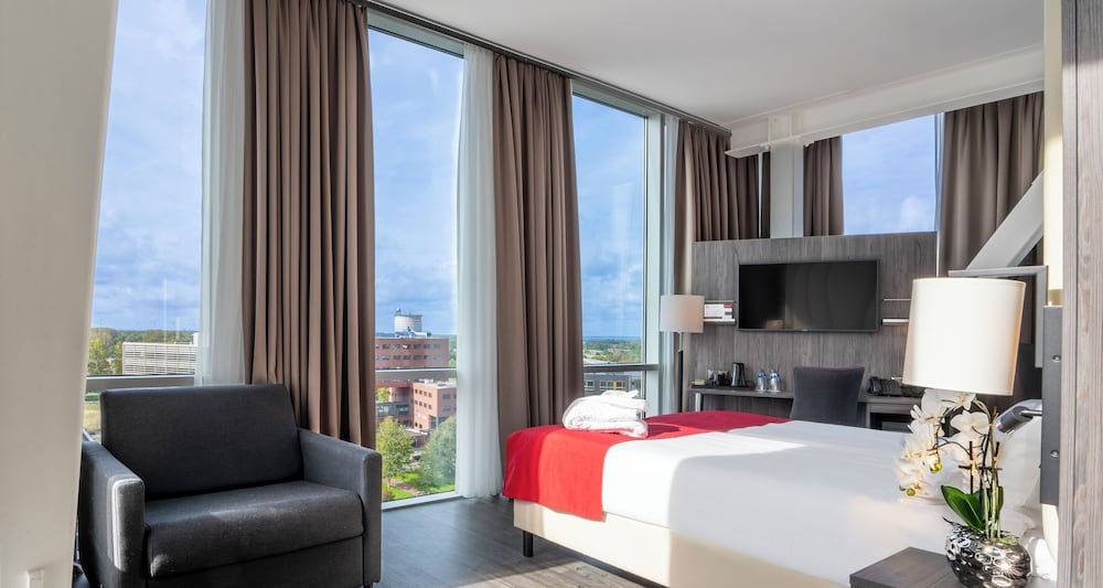 Фото Best Western Plus Plaza Almere