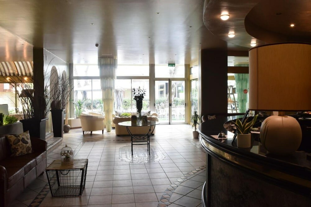 Фото Hotel Ariminum