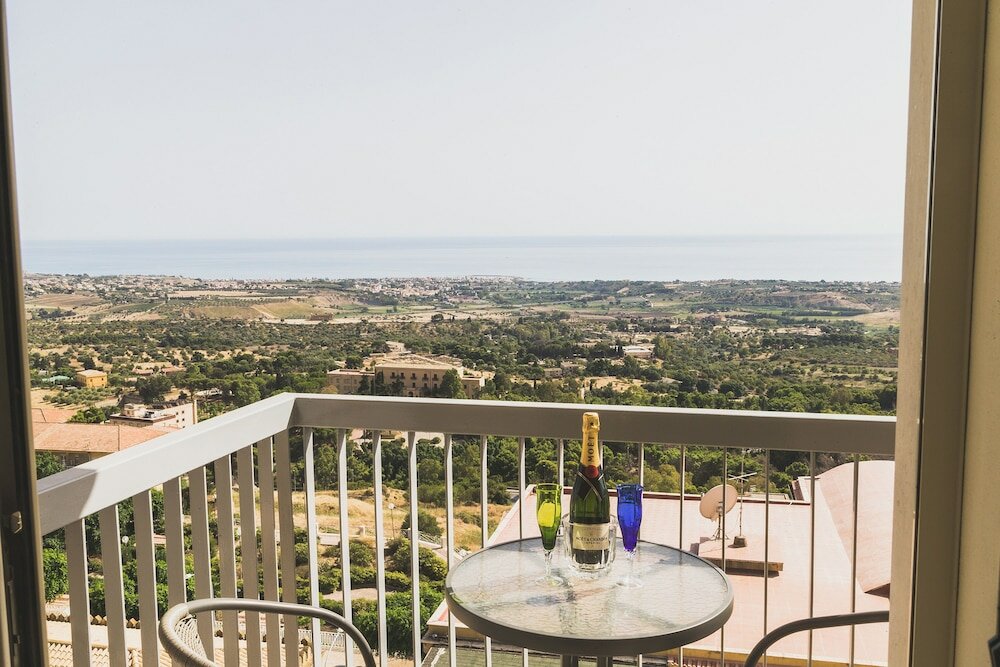 Фото Hedoné Design Experience B&b