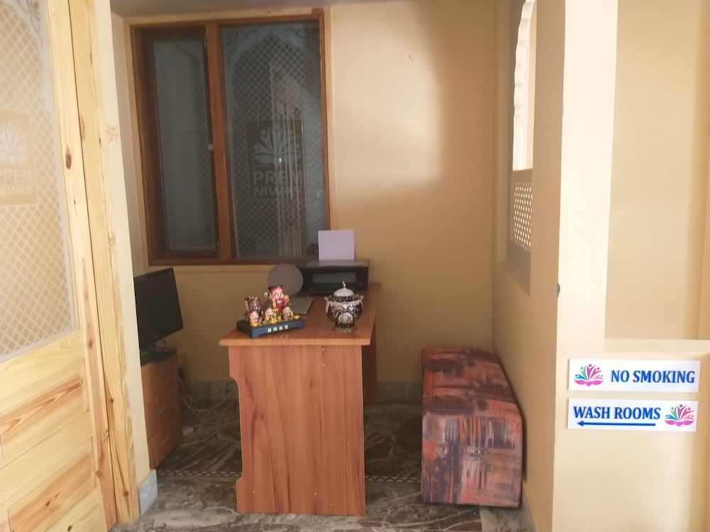 Фото Prem Niwas Boutique Hotel