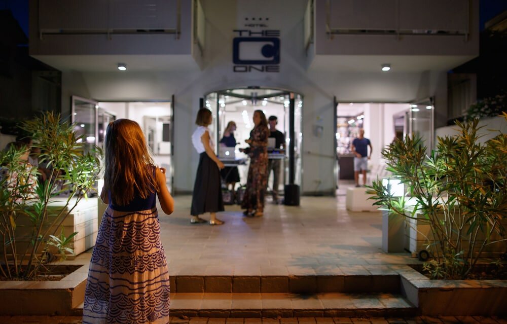 Фото Hotel The One