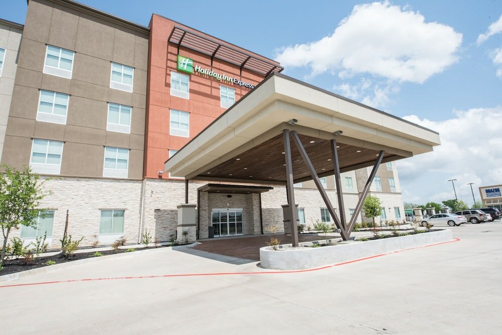 Фото Holiday Inn Express & Suites Houston - Hobby Airport Area, an Ihg Hotel