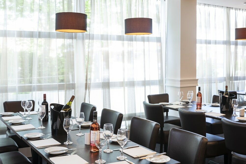 Фото St Giles Heathrow Hotel