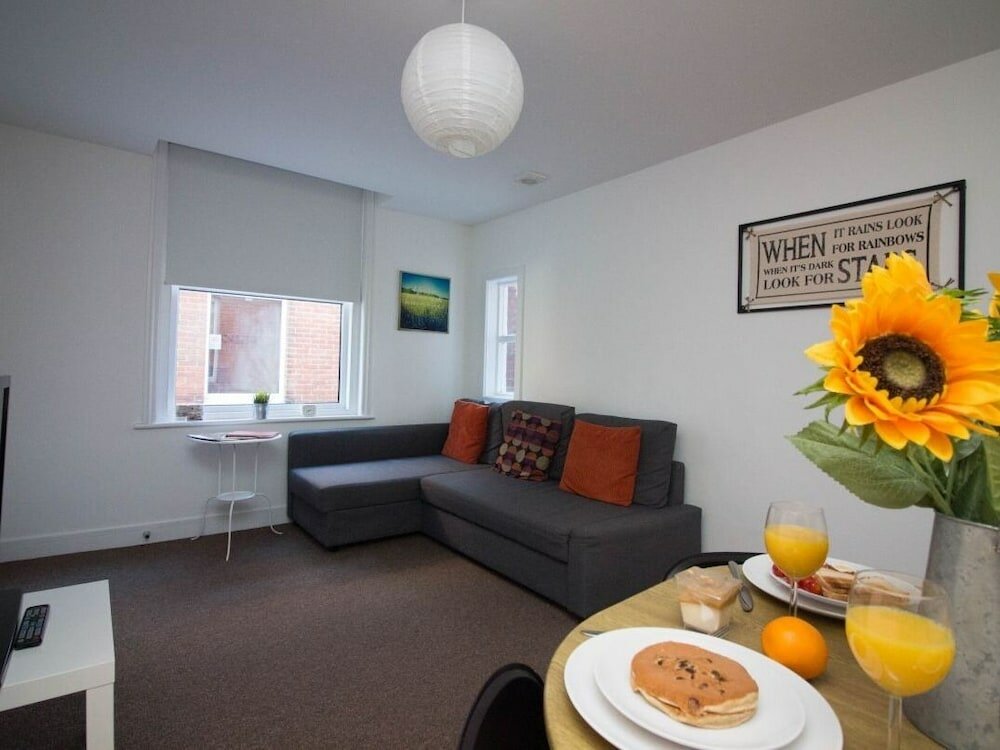 Фото Beddoe Apartments