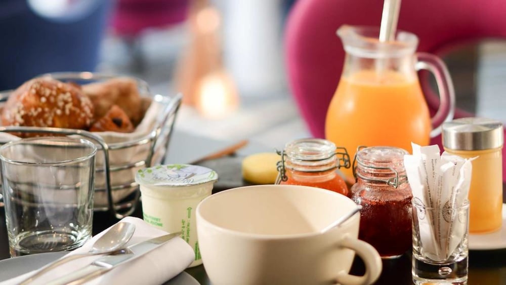 Фото Le Central Boutique Hotel