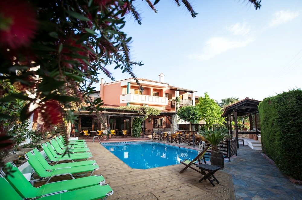 Фото Ammon Garden Hotel