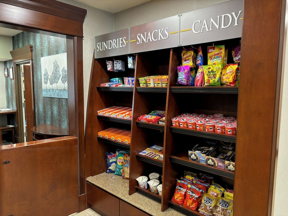 Фото Staybridge Suites London