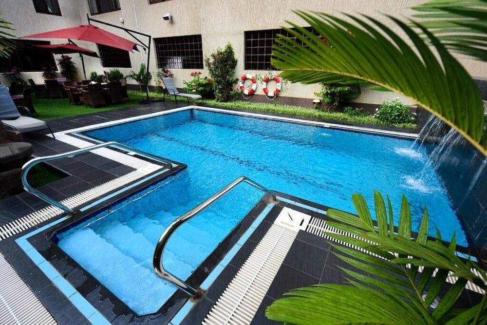 Фото Отель The Athena