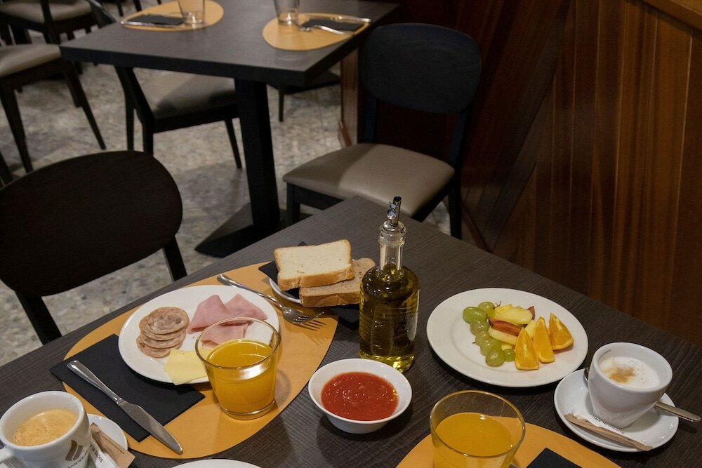 Фото Hotel Cervol