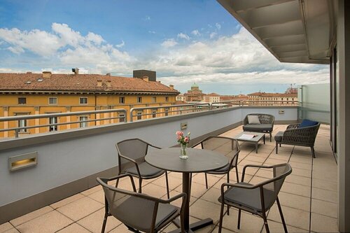 Внешний вид отеля Nh Bologna de la Gare в Болонье, фото 2