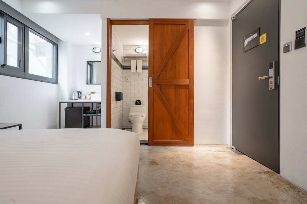 Фото Chase Walker Hotel