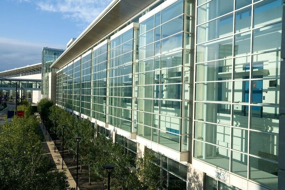 Фото Holiday Inn & Suites Chicago - Downtown