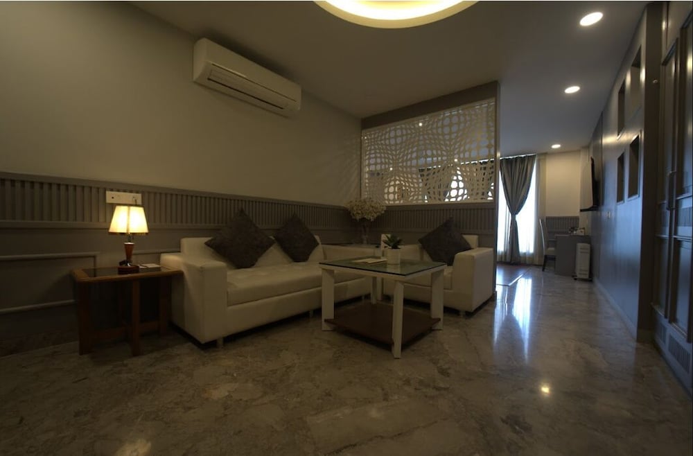 Фото Hotel Jsr Continental