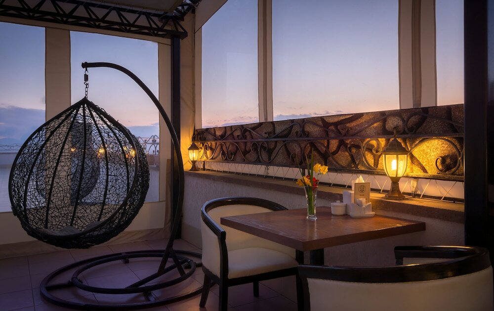 Фото Hotel 14th Floor