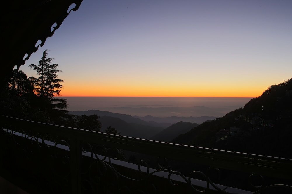 Фото Hotel Mongas