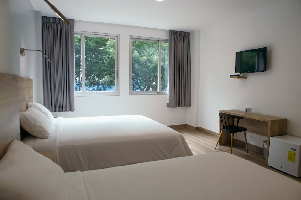 Фото The Park Hotel