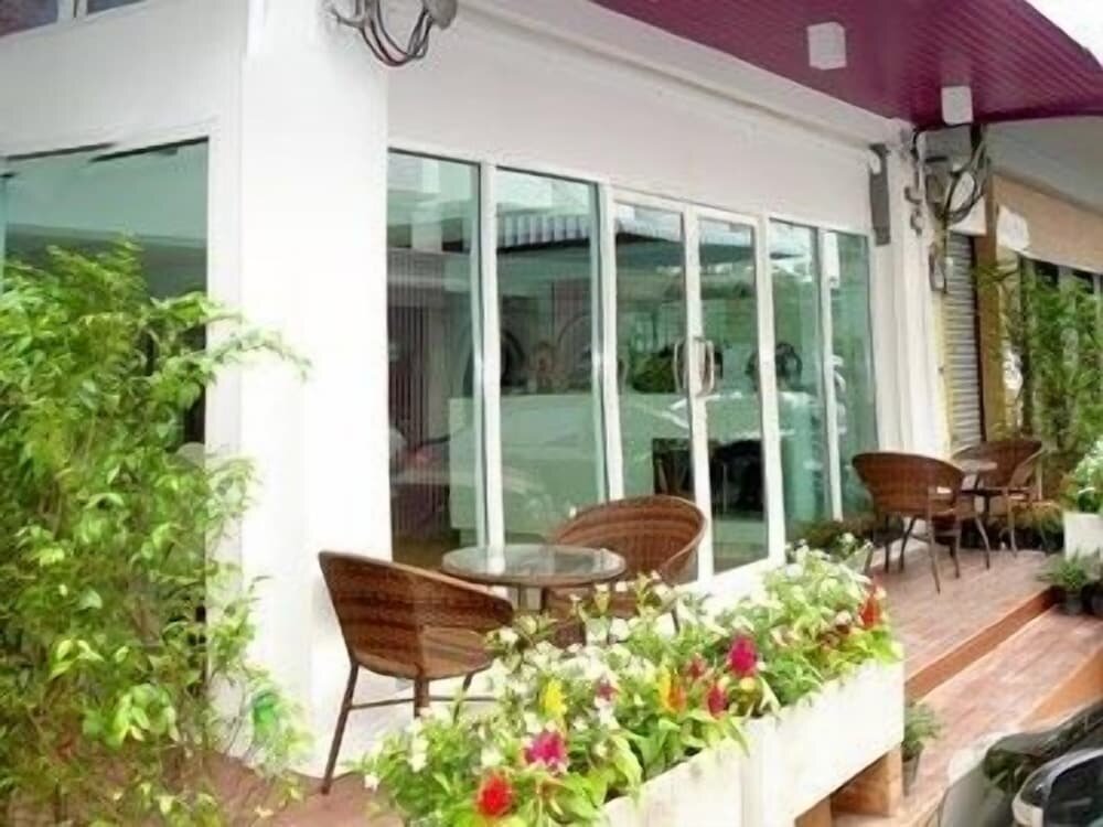 Hotel Nantra Ekamai, Bangkok, photo