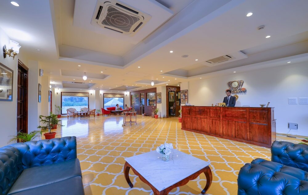 Фото WelcomHeritage Mount Valley Resort, Ranthambore