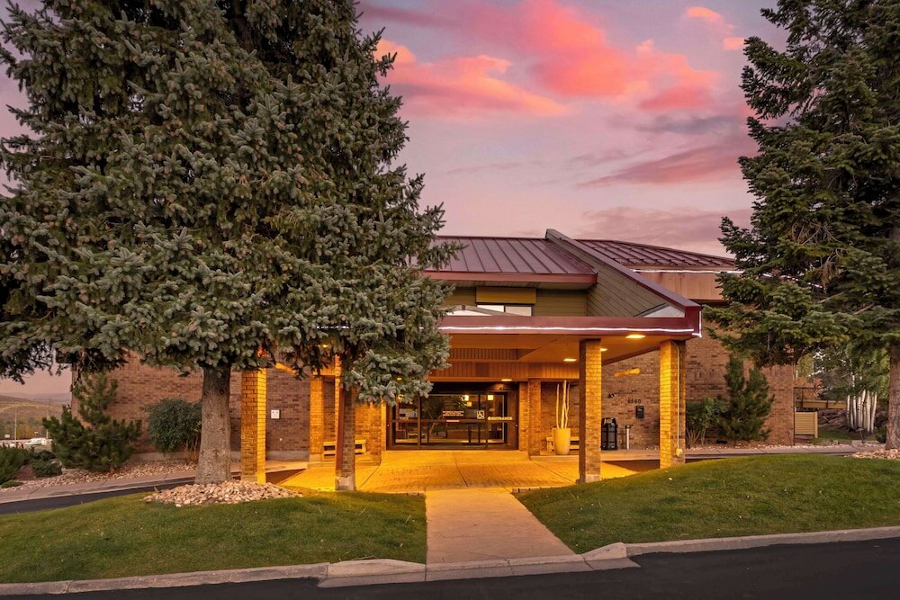 Фото Best Western Plus Landmark Inn