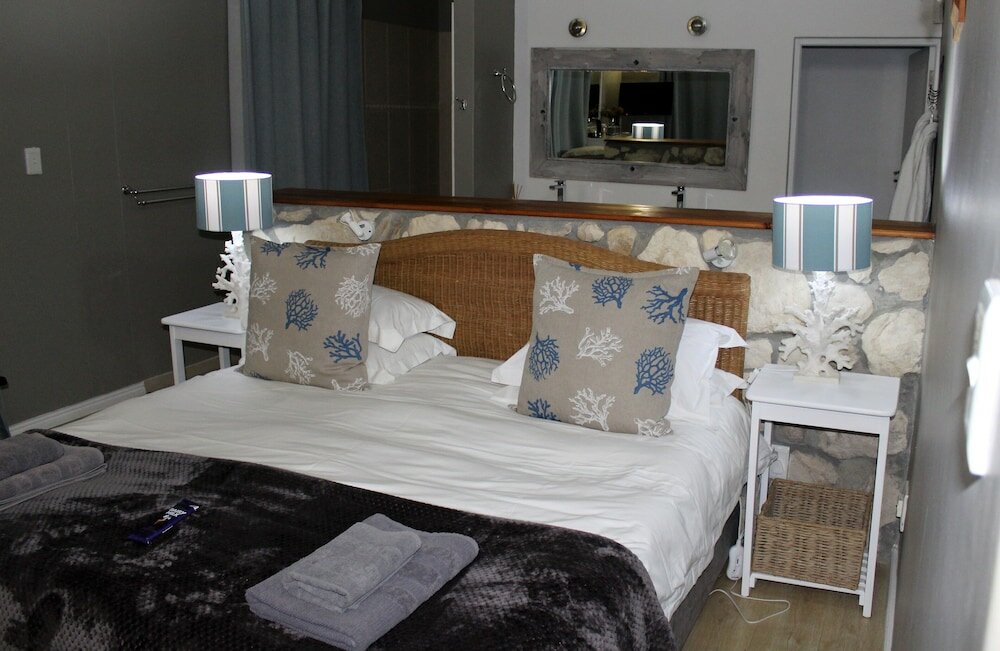 Фото Kleinzee Oceanfront Guesthouse