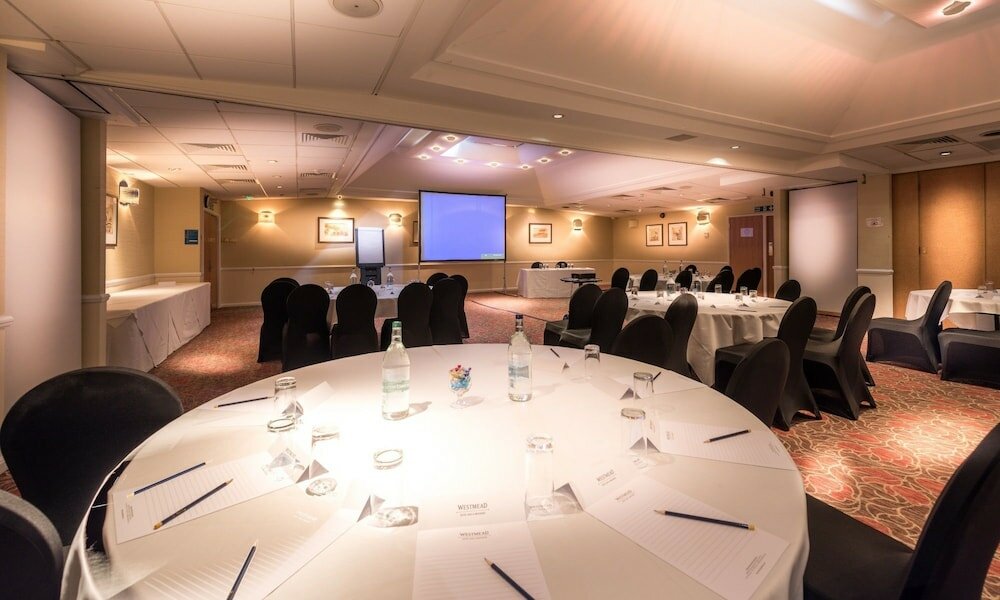 Фото Westmead Hotel