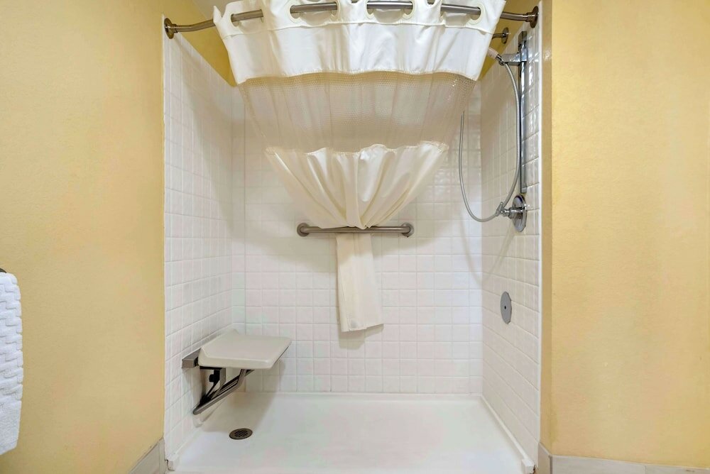 Фото Best Western Plus Oak Mountain Inn