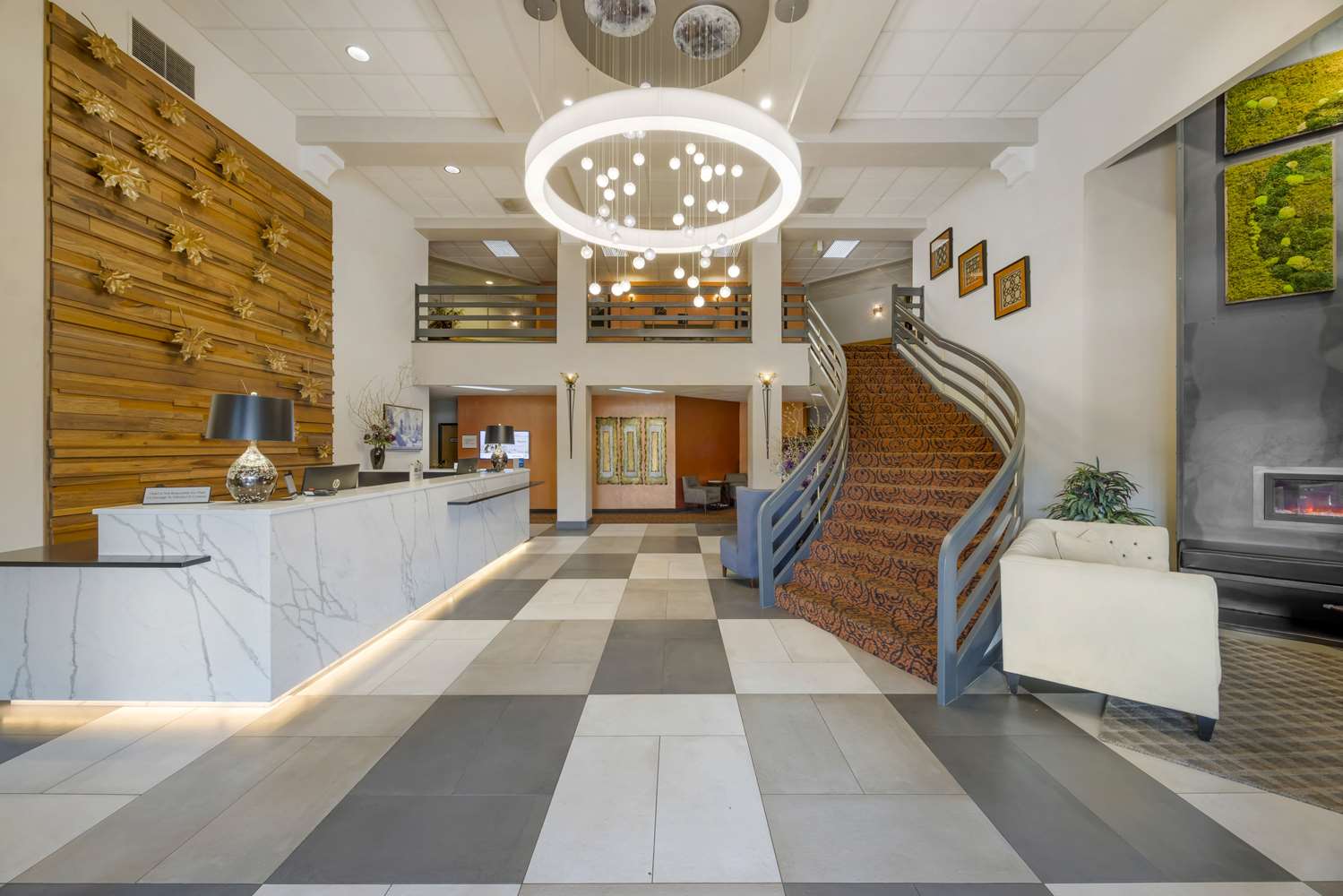 Фото Best Western Plus Mill Creek Inn