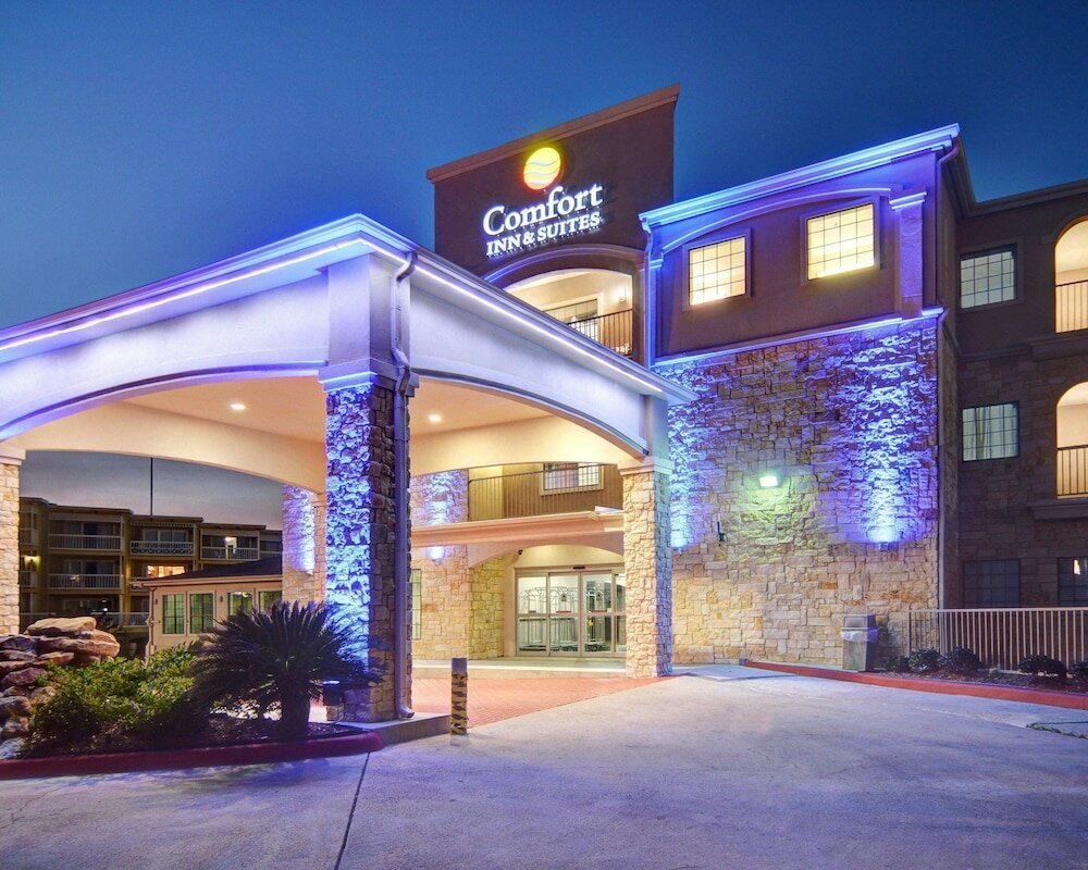 Фото Comfort Inn & Suites Beachfront