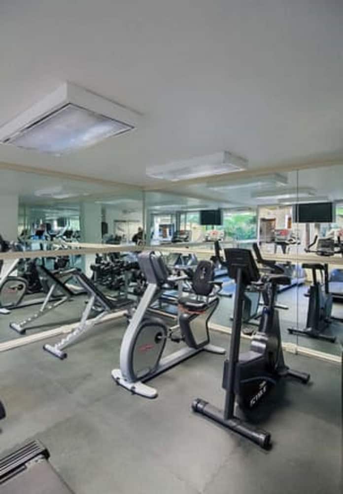 Фото Отель Monterey Beach