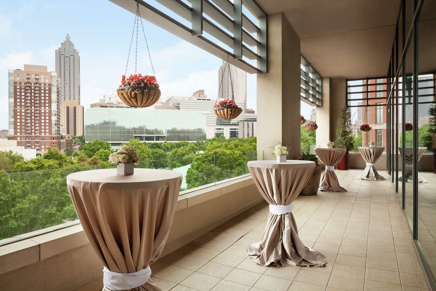 Фото Hilton Garden Inn Atlanta Downtown